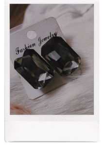 Oversized Glass Earing Studs.