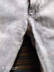 Gray Wash Jeans with Lace Detail , It Stretchable