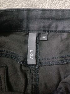 Dark Wash Cropped Jeans