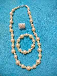 White Moti Necklace Set