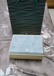 Rolex Daytona With Premium Packaging