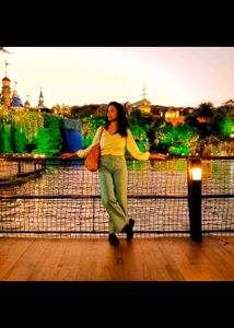 Sweetheart neck crop top