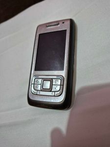 nokia E65