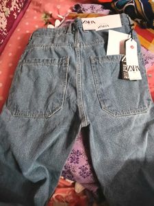 Zara Light Wash Jeans