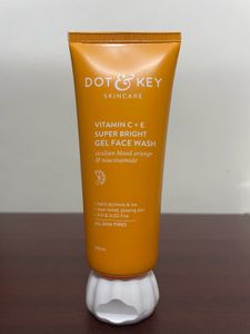 Dot & Key Facewash Vitamin C New