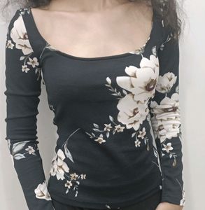 Shein Deep Neck Floral Top