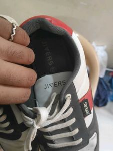 Jivers Casual Sneakers