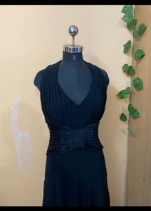 Elegant Black Midi Dress
