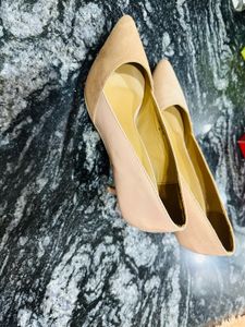 Bally Heels