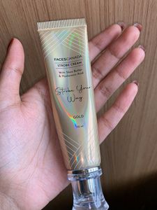 Faces Canada Strobe Cream