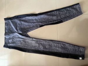 Gray & Black Athletic Leggings
