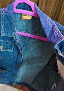 Half Sleeves Denim Jacket 🧥