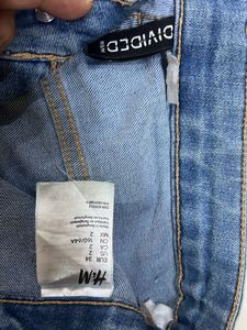 😍H&amp;M 😍Ripped High-Waisted Jeans