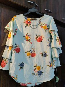 Floral Ruffle Sleeve Top
