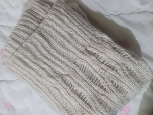 Elegant Beige Scarf