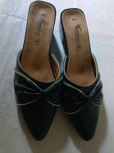 Black Bow Mules