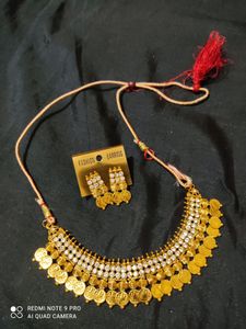 Beautiful necklace set