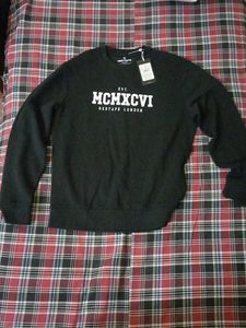 Black Graphic Print Sweatshirt