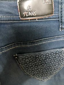 Denim Jeans with Embroidered Pockets