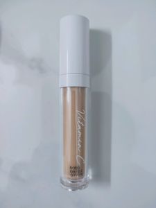 Mamaearth Hydrating Glow Concealer