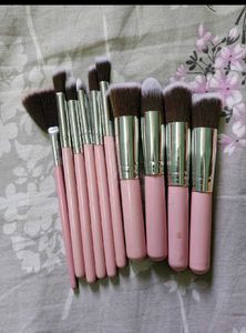 Pink Makeup Brush Set