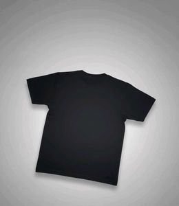 DEMANDING BLACK T-SHIRT CRICKET PRINT ON FRONT