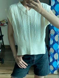 ⭐️ Y2K Sweater Vest ⭐️