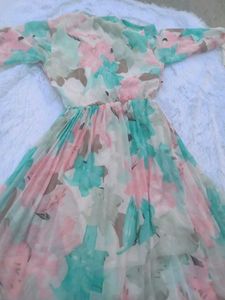 Floral Dress With Net Sleeve:💓💞