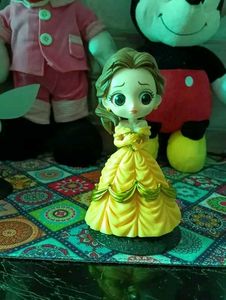 Bella 💛 Figure