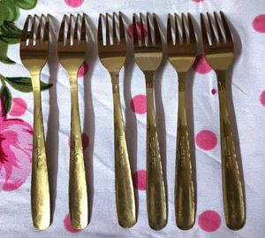 Vintage Gold-Tone Fork Set (6)