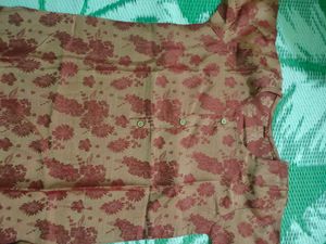 New Kurtis Purchased In Bulk Quantity From Mumbai