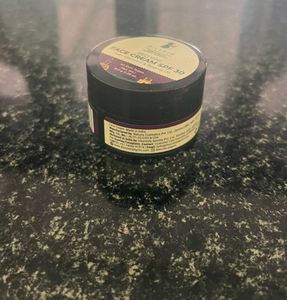Pilgrim Red Vine Face Cream SPF 30