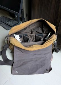Bombay Trooper 15&#34; Laptop and Camera Messenger Bag