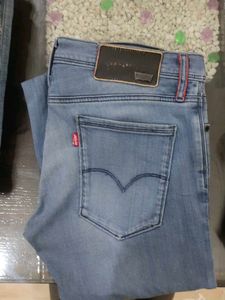 We Are Selling Levi&#39;s Pant ( Original)