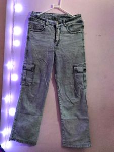 Cargo Jeans - Trendy Style