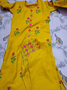 Elegant Yellow Kurta Set