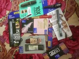 Blue Heaven Makeup Kit