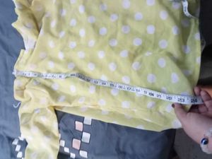 Yellow Polka Dot Top In M Size For Girls