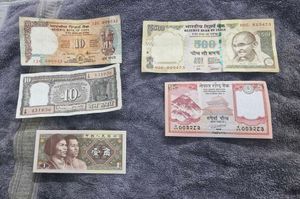 World Currency Collection 5 Notes