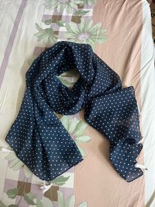 🧣💙Elegant Navy Blue Polka Dot Scarf 💙🧣