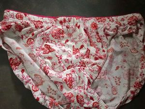 Assorted Men's 6 Briefs  Comfort &amp; Style