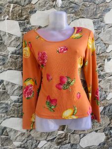 ⚡2 Trendy Women Tops⚡