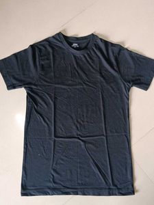 Boy's black T-Shirt