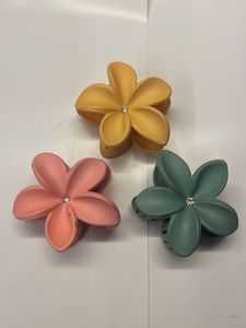 Flower Hair Claw Clips - 3 Pack