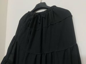 Elegant Black Tiered Skirt – Flowy &amp; Chic
