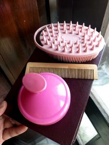 Scalp Massager, Body Exfoliater &amp; Wooden Comb
