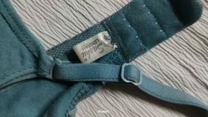 Pre-loved teal blue bra (32 size)