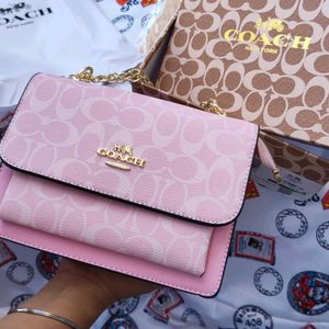 Coach shoulder bag pink 🩷