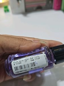 Plum Color Affair Nail Polish Remover