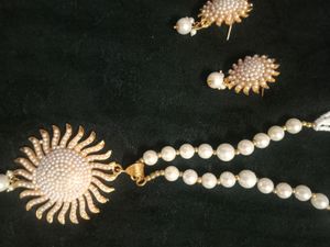 Pearl Based Artificial Jewellery Set